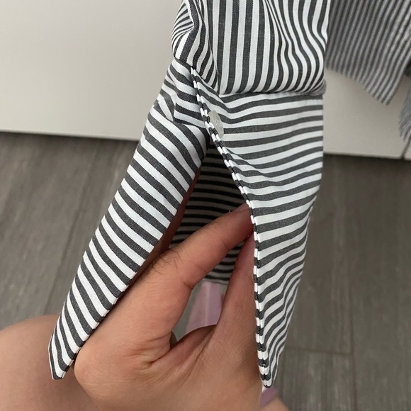 Off shoulder button up shirt - Picture 2 of 5